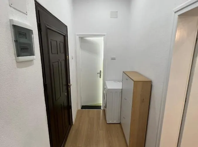 Apartment Leti 21 Dhjetori Sc *